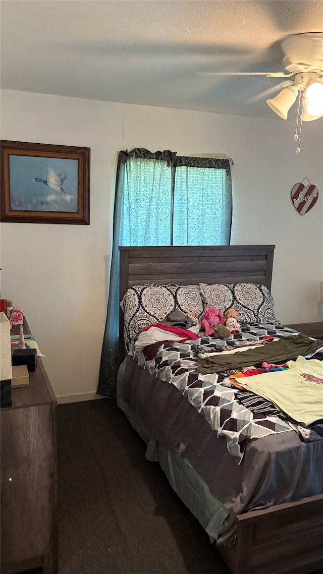 5510 Chennault Rd, Houston, TX 77033 - bedroom with ceiling fan