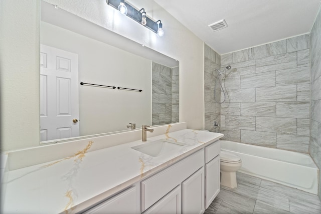 1022 Vera Cruz Dr, Rosenberg, TX 77471 - bathroom with vanity and shower / bathtub combination