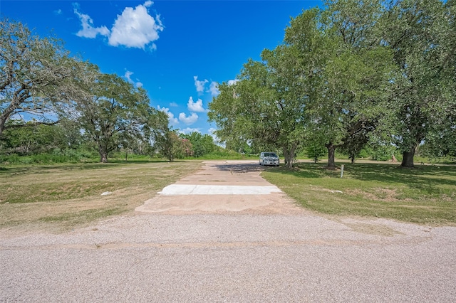 210 5th St, Hempstead, TX 77445