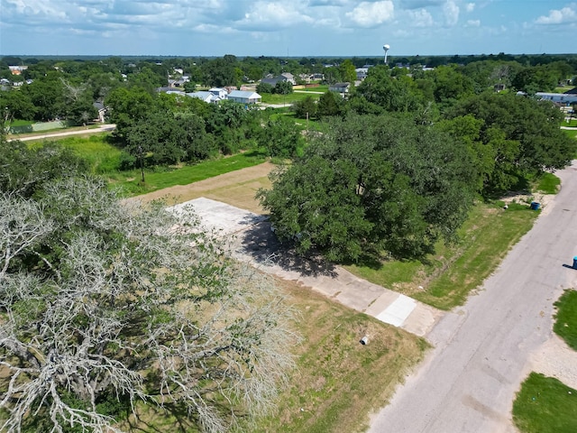 210 5th St, Hempstead, TX 77445