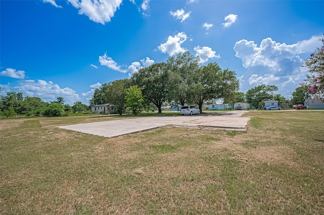 210 5th St, Hempstead, TX 77445