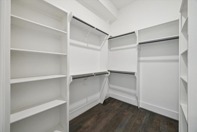 1825 Northwood Dr, Houston, TX 77009 - spacious closet featuring dark wood-style floors