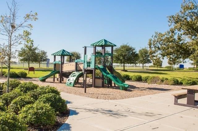 7615 Adobe Canyon Ln, Richmond, TX 77469 - view of community jungle gym