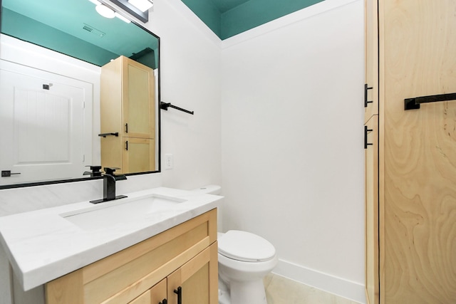 3453 Mainer St, Houston, TX 77021 - bathroom with vanity and toilet