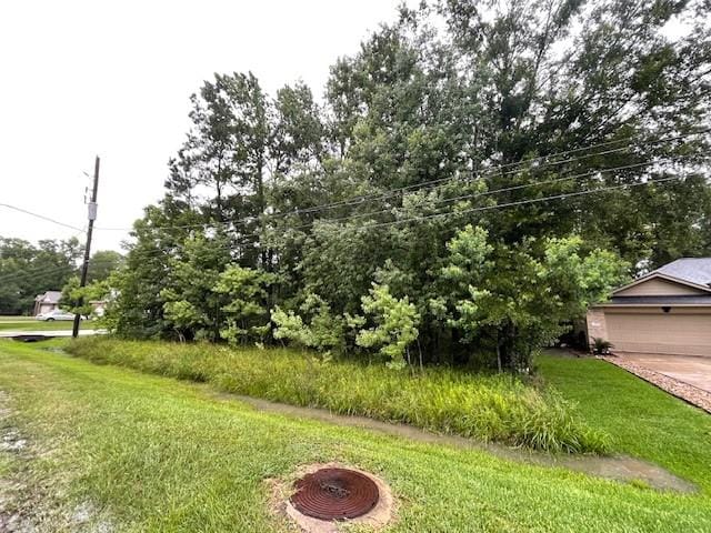 818 Wiley Dr, Magnolia, TX 77354