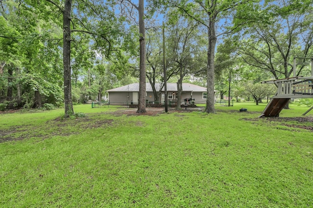 12626 Woodcreek Dr, Willis, TX 77318 - view of yard