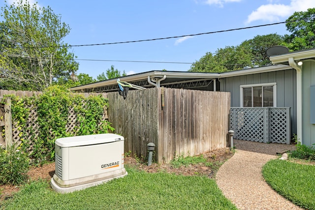 1908 Milam St, Columbus, TX 78934 - view of yard
