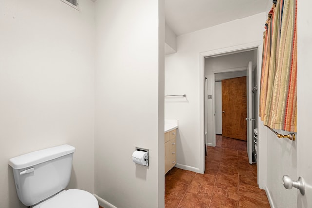 1908 Milam St, Columbus, TX 78934 - bathroom with vanity and toilet
