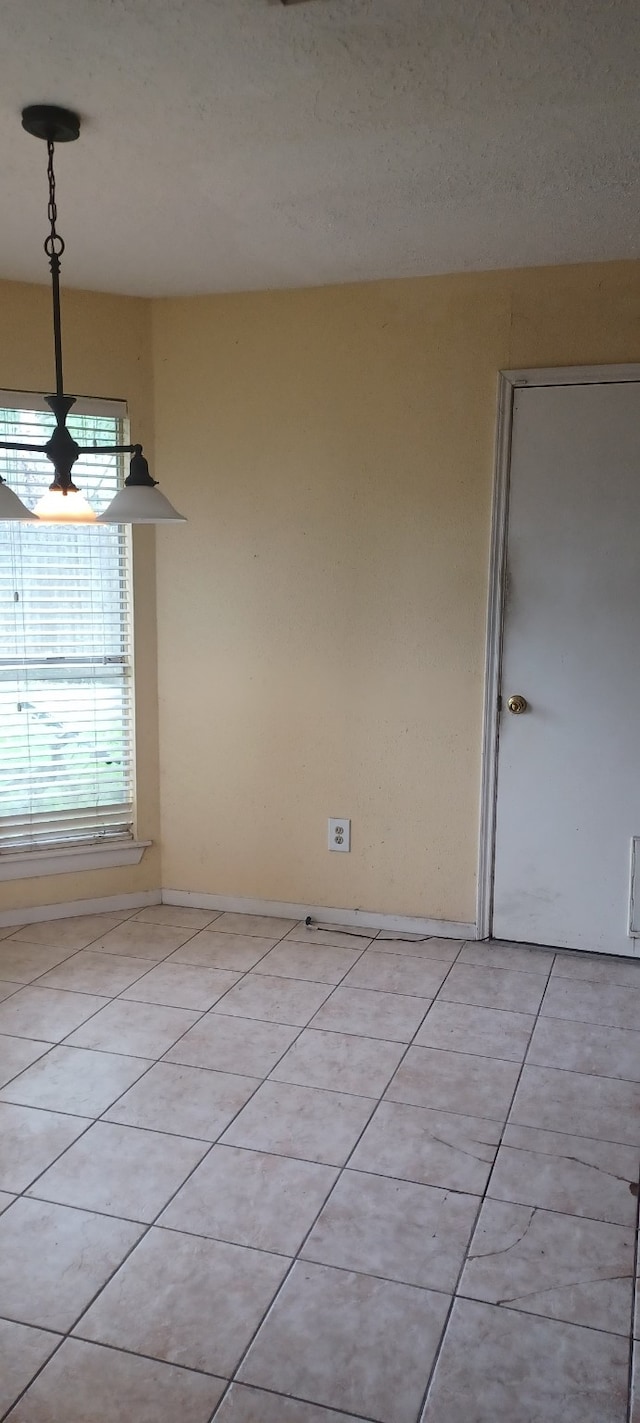 14631 Saint Cloud Dr, Houston, TX 77062 - unfurnished room with light tile patterned floors
