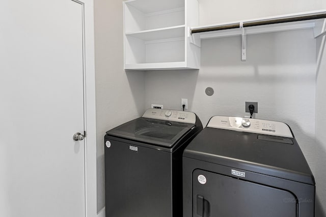 14715 Poplar Lake Trl, Cypress, TX 77429 - laundry room with independent washer and dryer