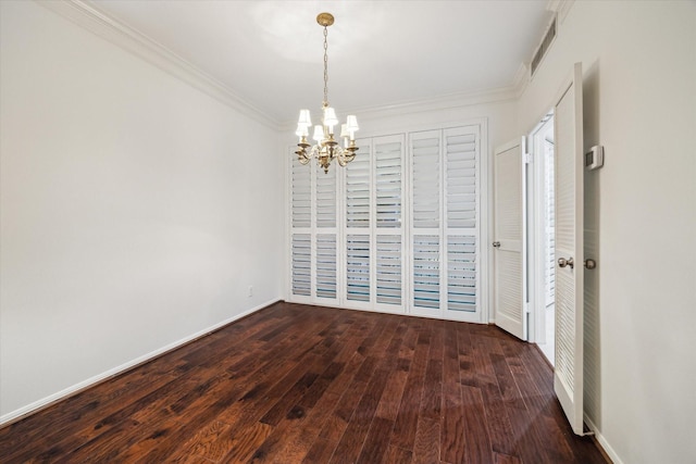 9333 Memorial Dr Unit 301, Houston, TX 77024 - unfurnished room featuring a chandelier, dark wood finished floors, and ornamental molding