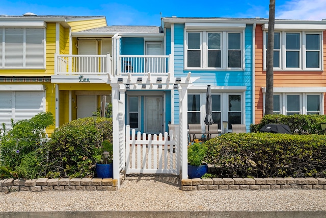 8416 Seawall Blvd Unit 5, Galveston, TX 77554 - view of front of home featuring a balcony