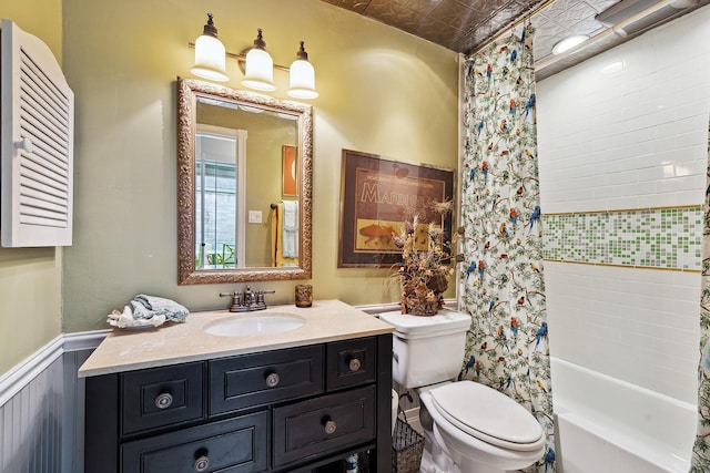 12148 Stone W Dr, Houston, TX 77035 - full bathroom featuring an ornate ceiling, vanity, and shower / bath combo
