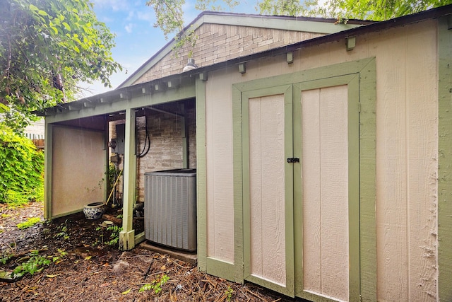 12148 Stone W Dr, Houston, TX 77035 - view of shed