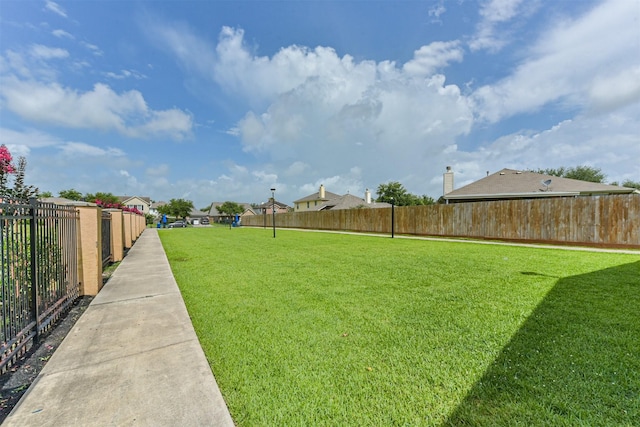 225 Splintered Arrow Dr, La Marque, TX 77568 - photo 39