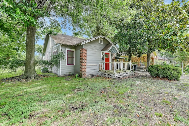 702 Caplin St, Houston, TX 77022 - view of bungalow-style home