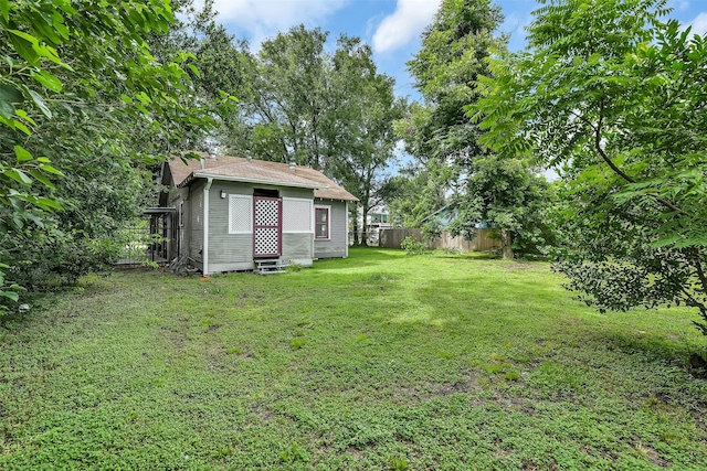 702 Caplin St, Houston, TX 77022 - view of yard