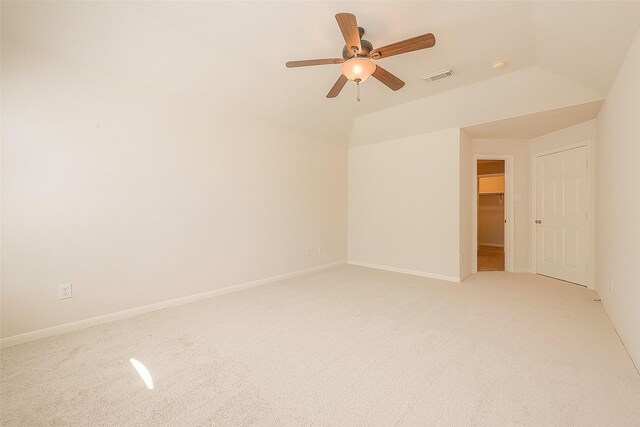 7210 Welshwood Ln, Sugar Land, TX 77479 - spare room with light colored carpet, a ceiling fan, and a smoke detector