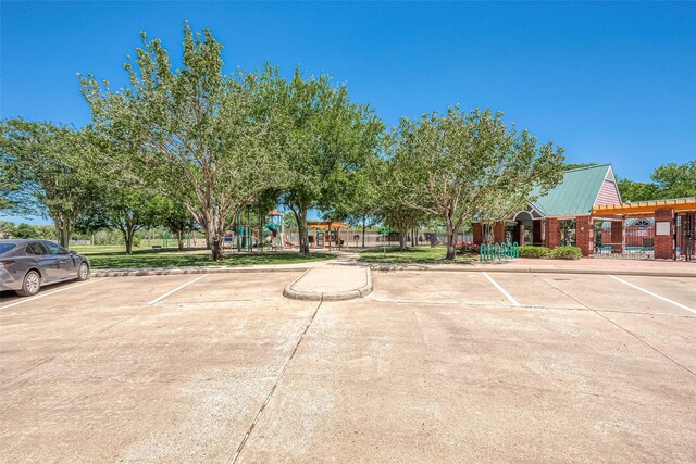 7210 Welshwood Ln, Sugar Land, TX 77479 - view of uncovered parking lot