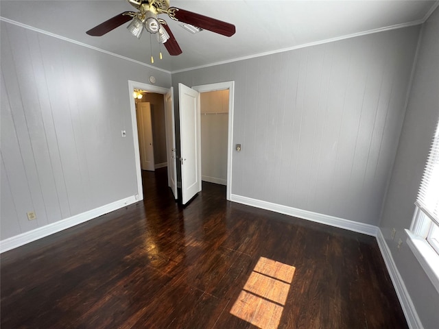 4905 Jackson St, Houston, TX 77004 - empty room featuring a ceiling fan, wood finished floors, and crown molding