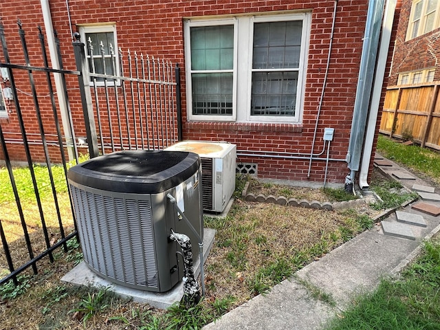 4905 Jackson St, Houston, TX 77004 - exterior view of a central AC unit and brick siding