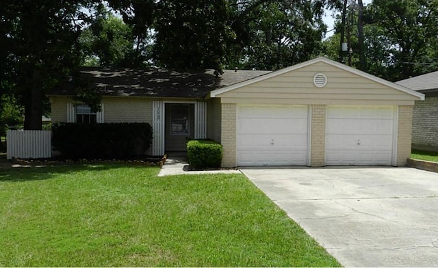 113 Nottingham Ln, Conroe, TX 77301 - photo 1