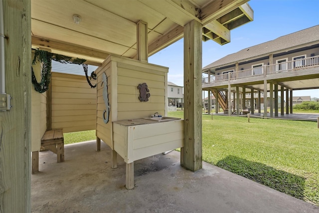 2577 Holiday Dr, Crystal Beach, TX 77650 - view of patio