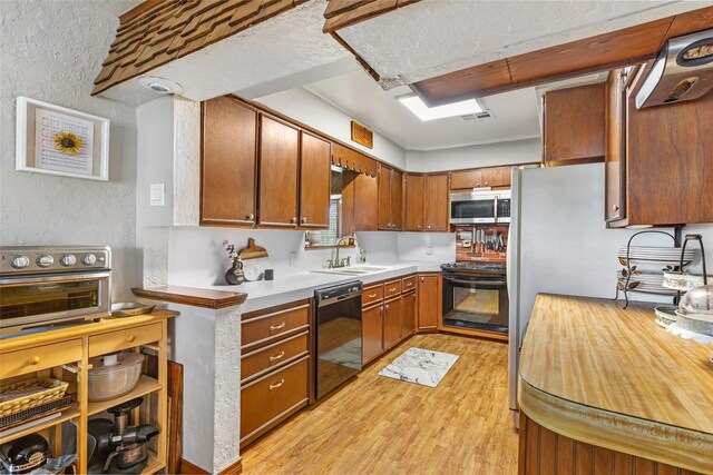 111 S 8th St, Highlands, TX 77562 - photo 26
