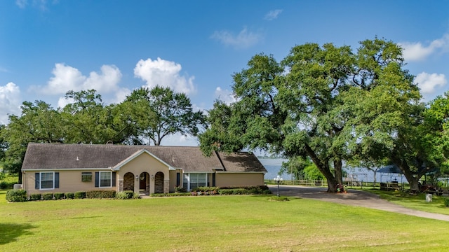 111 S 8th St, Highlands, TX 77562 - photo 1