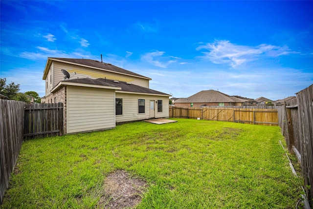 9203 Sasson Blvd, Houston, TX 77044 - rear view of property with a fenced backyard