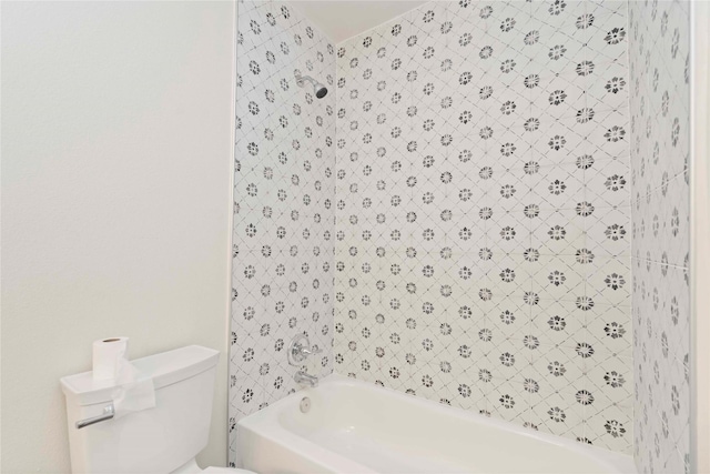 798 Fair St, Houston, TX 77088 - bathroom featuring toilet and shower / washtub combination