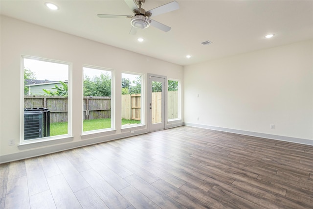 4538 White Rock St, Houston, TX 77051 - empty room with wood finished floors, a ceiling fan, and recessed lighting