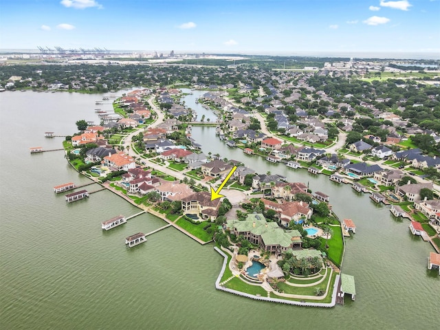 3045 S Island Dr, Seabrook, TX 77586 - aerial view of property and surrounding area with a nearby body of water and nearby suburban area