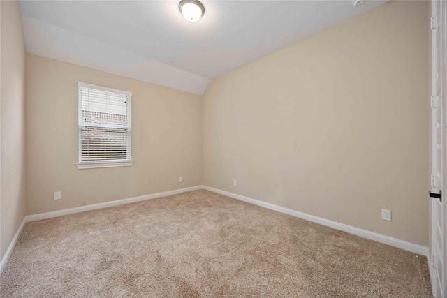 13721 Northline Lake Dr, Houston, TX 77044 - spare room with carpet and vaulted ceiling