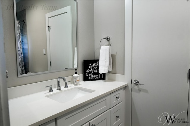 5902 Gardendale Dr Unit C, Houston, TX 77092 - bathroom with vanity