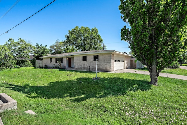 1033 25th Ave N, Texas City, TX 77590 - ranch-style home featuring driveway, brick siding, and an attached garage
