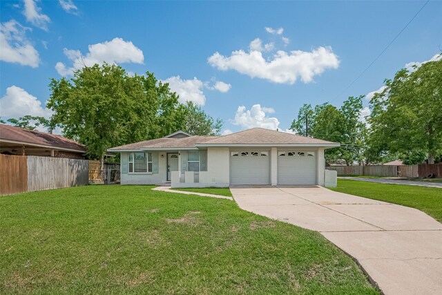 3602 Castledale Dr, Houston, TX 77093 - ranch-style home featuring a garage, driveway, and stucco siding