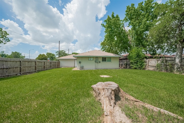3602 Castledale Dr, Houston, TX 77093 - rear view of property featuring a fenced backyard