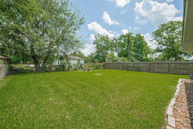 3602 Castledale Dr, Houston, TX 77093 - view of fenced backyard