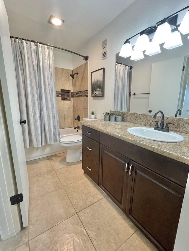 3300 Pebblebrook Dr Unit 17, Seabrook, TX 77586 - full bath with shower / bath combo with shower curtain, vanity, and tile patterned flooring