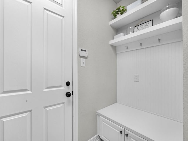 9440 Caddo Ridge Ln, Cypress, TX 77433 - view of mudroom