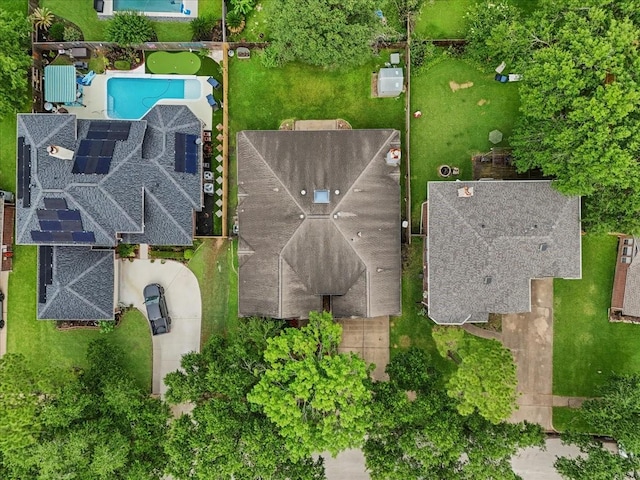 110 Crimson Bay Dr, League City, TX 77573 - bird's eye view of a pool area