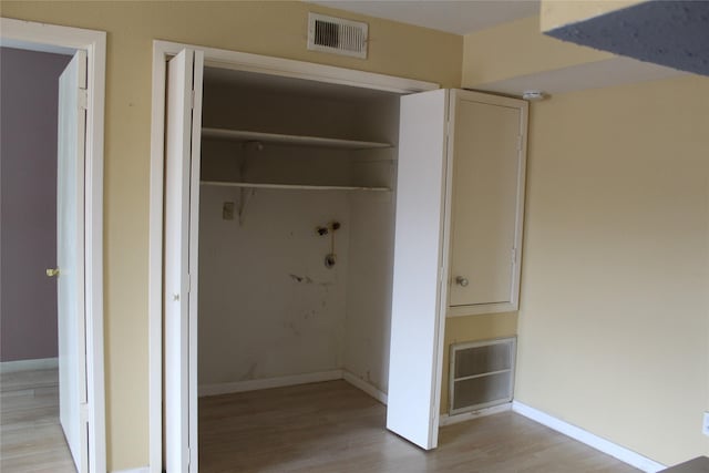 6161 Reims Rd Unit 611, Houston, TX 77036 - view of closet