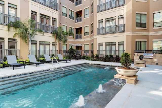 1901 Post Oak Blvd Unit 3101, Houston, TX 77056 - community pool with area for grilling