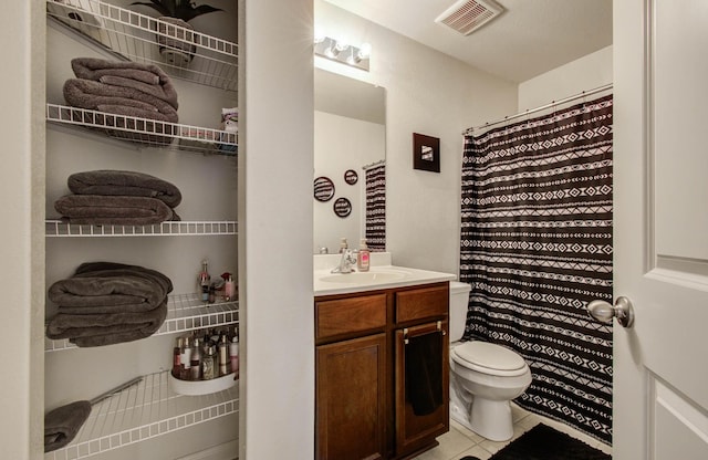 22418 Threefold Ridge Dr, Hockley, TX 77447 - full bath with vanity and tile patterned flooring