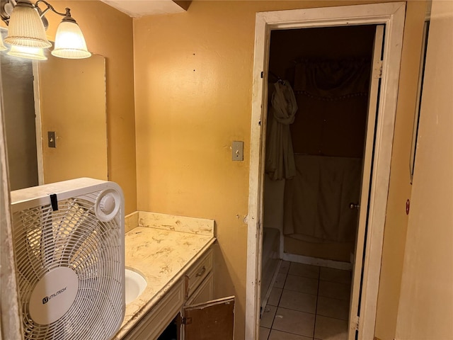 1151 Creekmont Dr, Houston, TX 77091 - bathroom with tile patterned flooring and vanity
