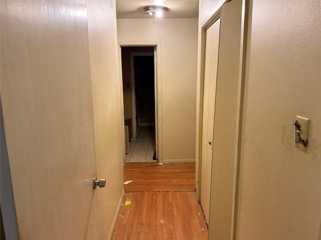 1151 Creekmont Dr, Houston, TX 77091 - hall with light wood-type flooring