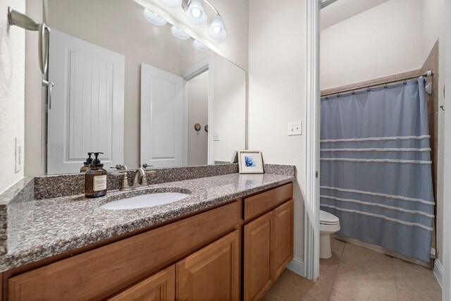 3822 Moreland Branch Ln, Katy, TX 77493 - bathroom featuring vanity, tile patterned flooring, and curtained shower