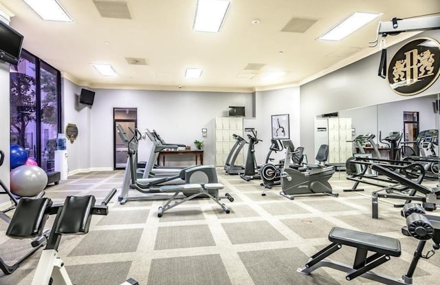 3350 Mccue Rd Unit 1901, Houston, TX 77056 - workout area with ornamental molding and carpet floors
