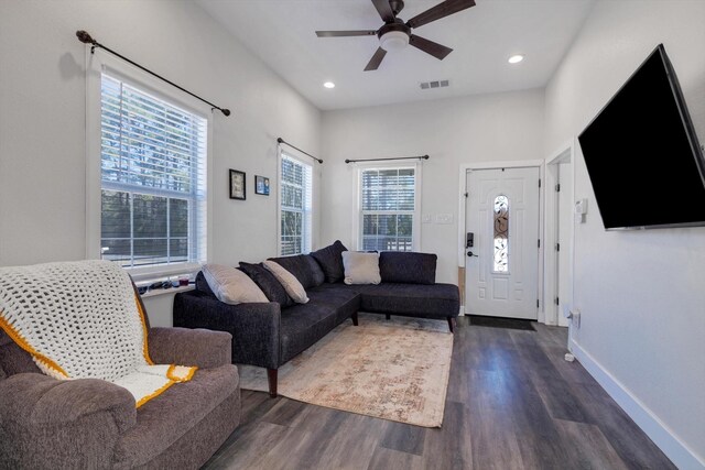 610 S Railroad Ave, Shepherd, TX 77371 - living area with dark wood-style flooring, a ceiling fan, and recessed lighting
